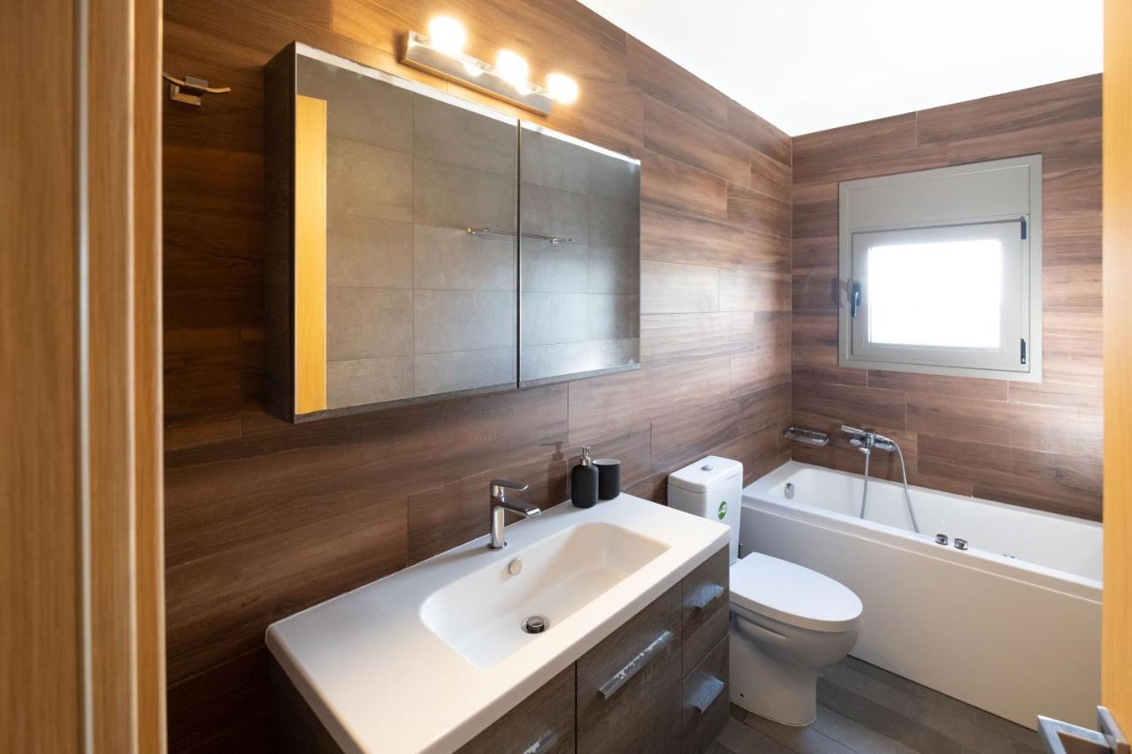 Seaside Flat With Hydromassage Apartment มอโคลส ภายนอก รูปภาพ